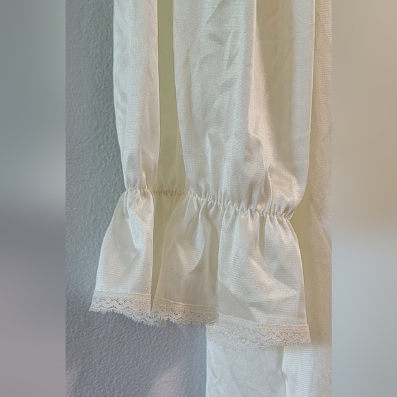 Vintage Lace 2 Piece Nylon Long Night Gown w Robe Set Embroidered Vanity Fair - Picture 11 of 15